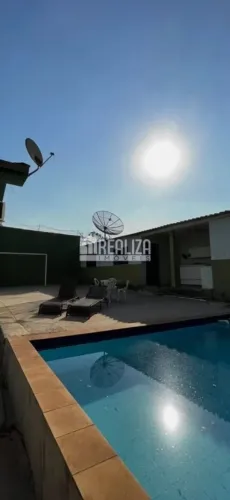 Casa com Piscina e Churrasqueira no CENTRO de Rifaina
