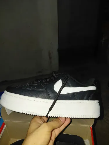 Tenis Nike court vision