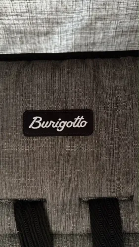 Carrinho de bebê e bebê conforto Burigotto