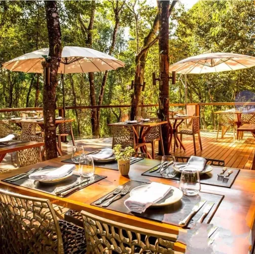 Sítio, Restaurante, Pousada, A/C 500m2, Lote 4.000m2 Plano, São Sebastião das Águas Claras