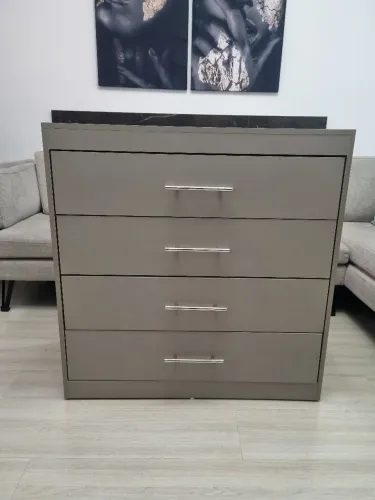 COMODA EM MDF semi nova
