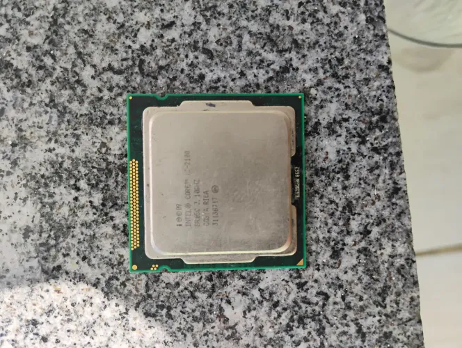 Processadores Intel core i3 i5 , i3, i5, Xeon e Phenom.