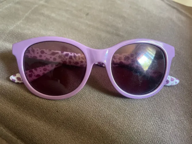 Óculos roxo