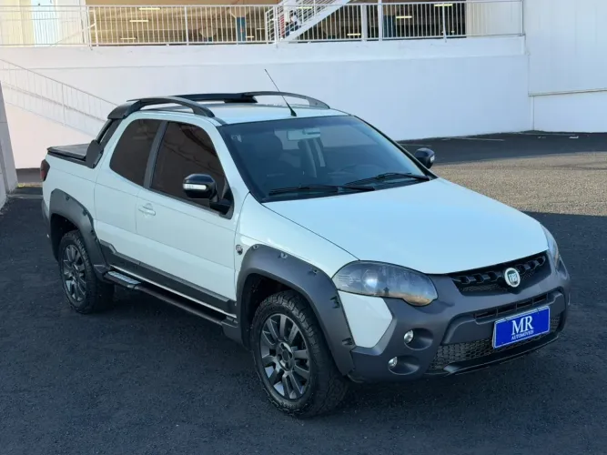Fiat Strada Adv.ext./ Ext. 1.8 Locker Flex CD 2017