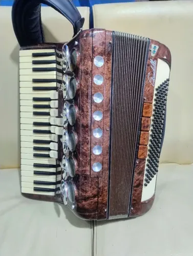 Acordeon Gaita Sanfona Scandalli 4/5 120 baixos 