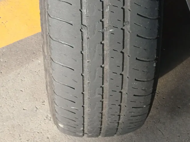 4 pneus 175 70 14 Goodyear Direction