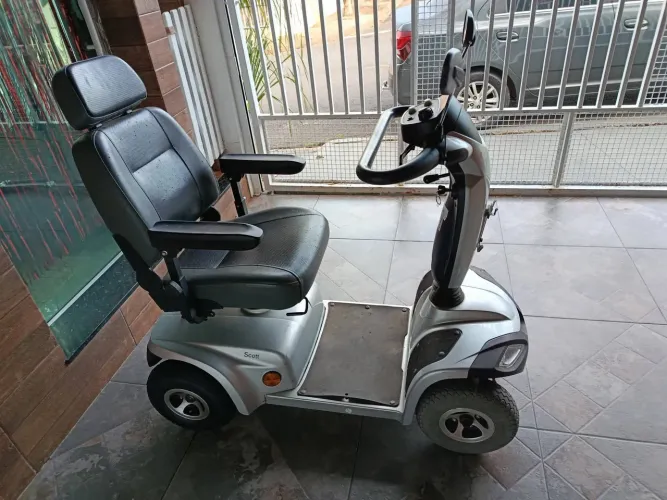 Vendo quadriciclo eletrico