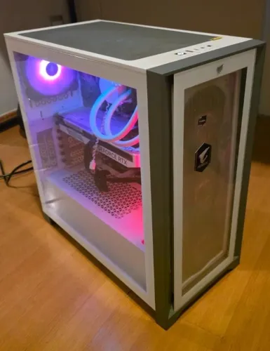 PC Gamer Branco Ryzen 7 7800X3D + RTX 4060 8GB | 16GB DDR5 6000 | NVMe 1TB | Water Cooler