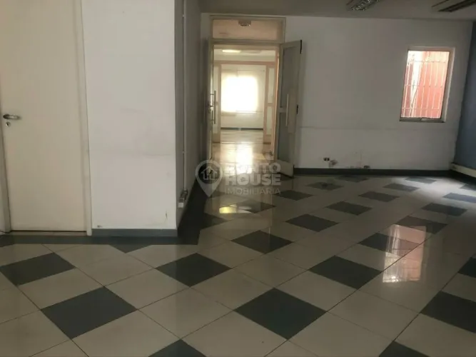 Sobrado à venda e locação no Campo Belo de 360m², 4 dormitórios e 4 vagas