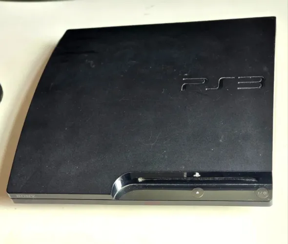 PS3 desbloqueado com vários jogos na memória 