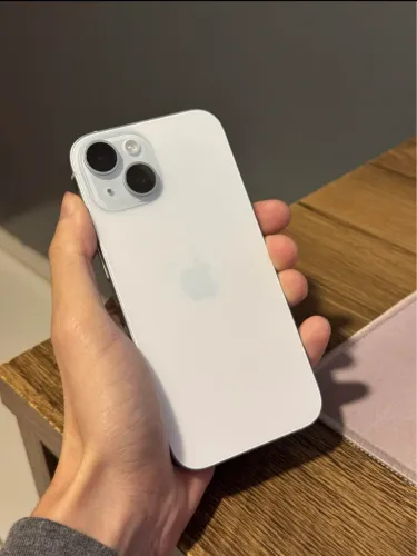 iPhone 15 - 128 gigas