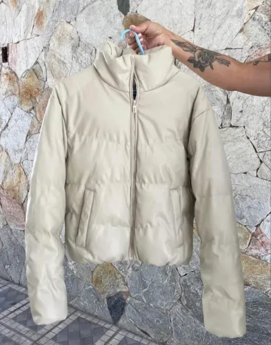 Jaqueta Puffer (tipo couro) Tam G