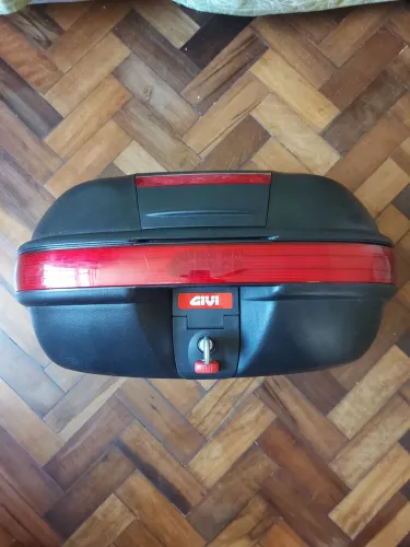 Baú Givi E460n Monokey bauleto em excelente estado de conservação 