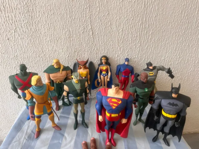 Coleção Action Figures DC Comics - 10 peças | ~25 cm