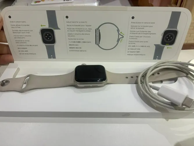 Apple whatch série 9 SE
