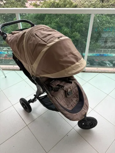 Carrinho de Bebê Baby Jogger City Mini GT