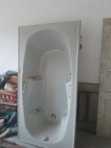 Banheira com motor funcionando tudo certinha