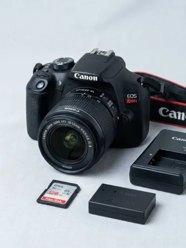 Câmera Canon T6 Rebel + Lente 18-55mm + Bateria+ Cartão 128GB e Acessórios