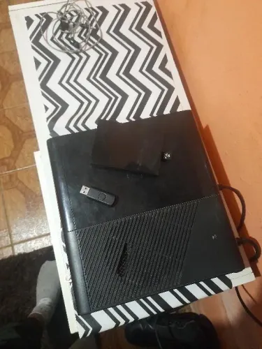 Xbox 360 super slim desbloqueado funcionando perfeitamente