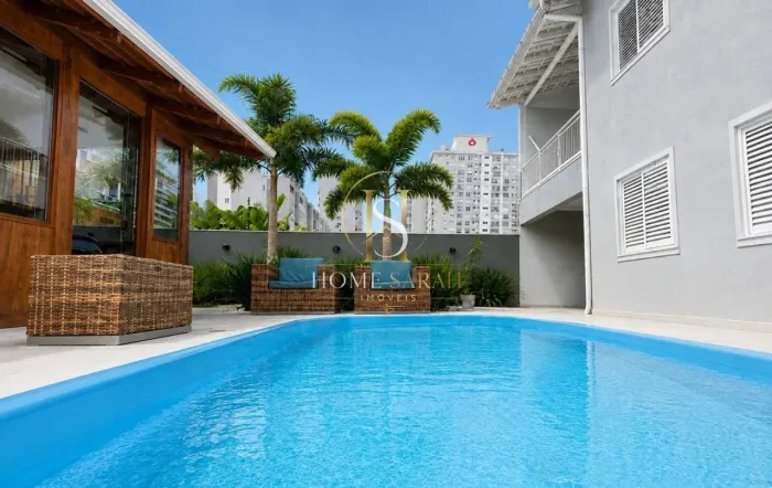 SOBRADO 3 QUARTOS 1 SUÍTE COM PISCINA CHURRAQUEIRA PIÇARRAS -SC