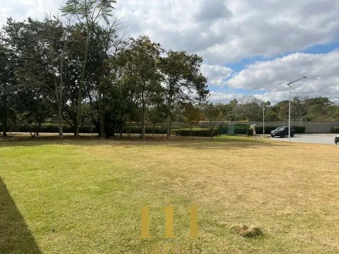 Terreno á venda Condomínio Jardim do Golfe, SJC - 700m2