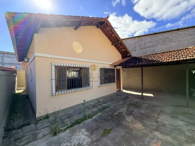 Casa para Venda em Teresópolis, Meudon, 3 dormitórios, 1 suíte, 2 banheiros, 1 vaga