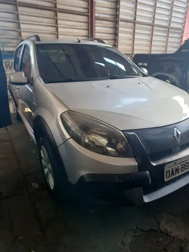 Renault Sandero Stepway Hi-power 1.6 8V 5P 2013