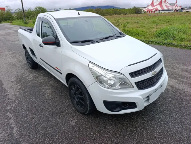 Chevrolet Montana LS 1.4 Econoflex 8V 2P 2012