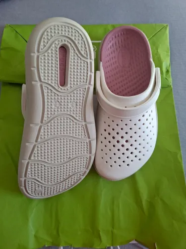 Crocs Nova