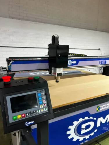 Router CNC DMK3000 4CV - R$ 30.900 | PRONTA ENTREGA!