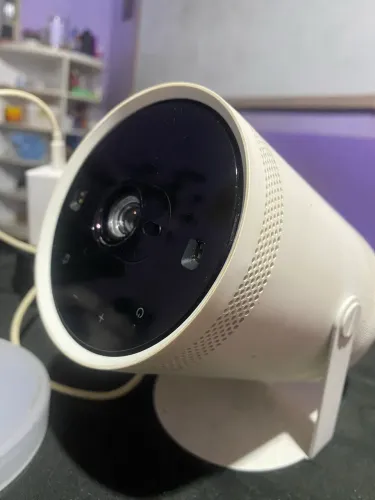 Projetor SAMSUNG freestyle ( para conserto ou retirada de peças )