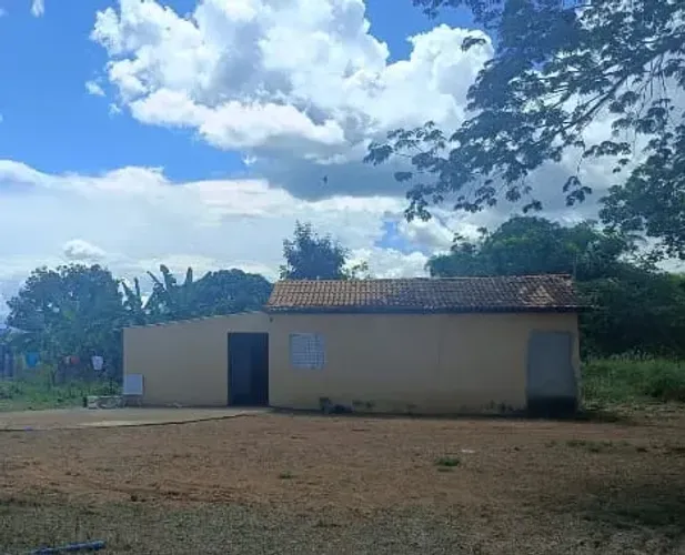 Imóvel para venda com 180000 metros quadrados em Zona Rural - Flores de Goiás - GO