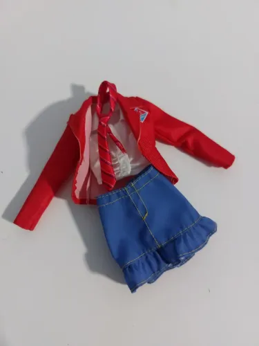 Barbie look RBD, da boneca Mia, completo 