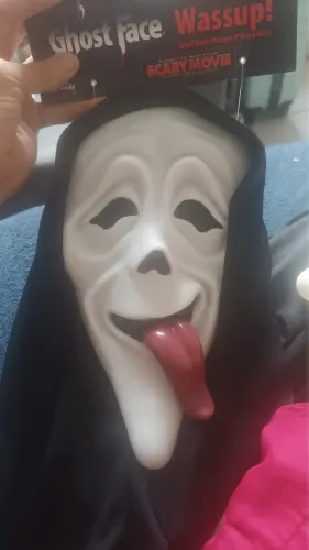 Vendo Máscara Todo mundo em pânico WASUUUP