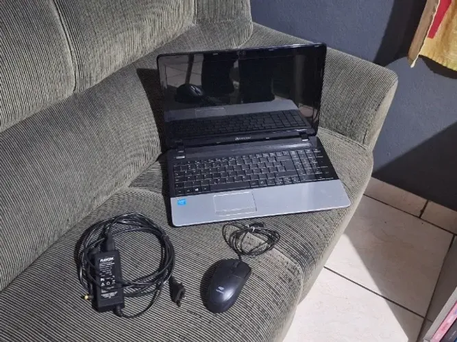 Vendo notebook Gateway 4gb Ram e 256gb USSD