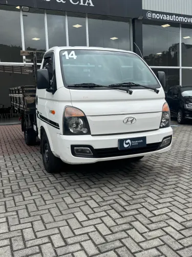 HYUNDAI HR 2014 ? HDB 2.5 DIESEL ?
