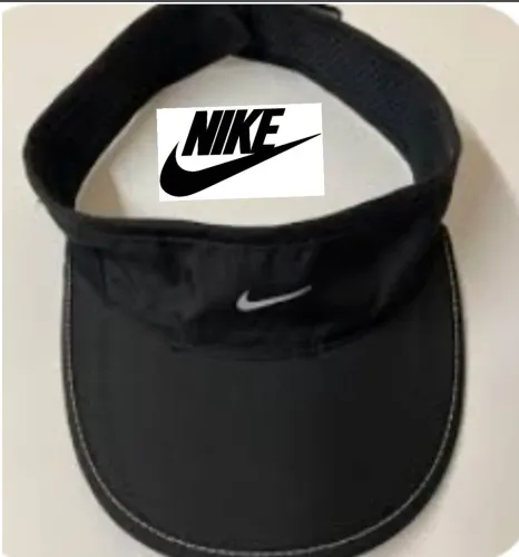 Nike viseira preta