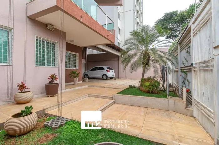 Sobrado no Jardim América com 4 quartos