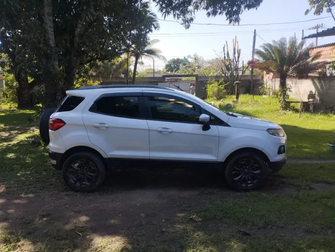 Ford Ecosport Freestyle 1.6 16V Flex 5P 2013