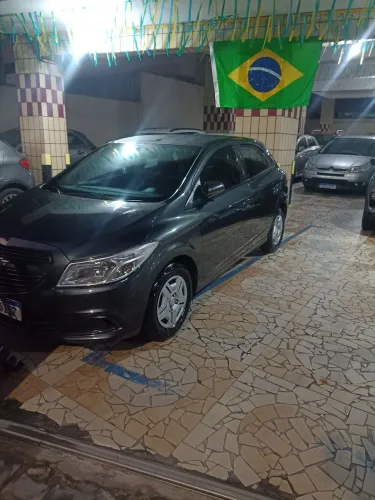 Chevrolet Onix JOY Hatch 1.0 8V Flex Mec. 4P 2017