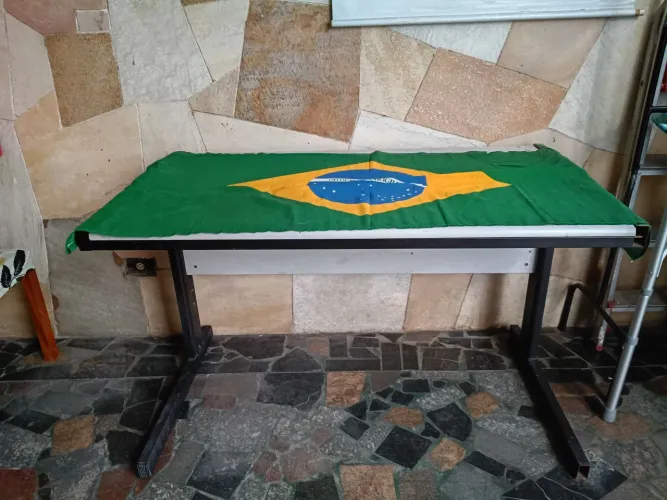 Mesa de ferro 