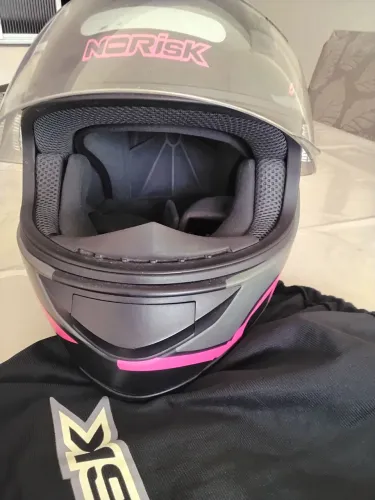 Capacete Norisk Squalo Tamanho 56 - Excelente estado