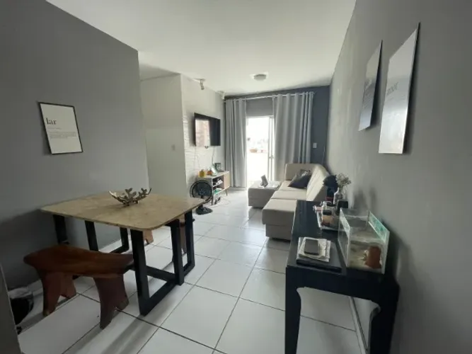 Vendo Apartamento, 3 quartos, sendo 1 suíte, Bairro: Poço