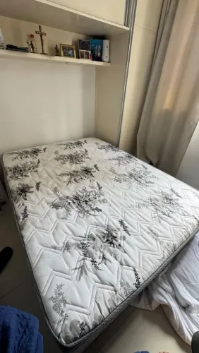 Cama de Casal Ortopédica Conjugada 194x144 cm - Ótimo Estado | Apenas 1 Ano de Uso