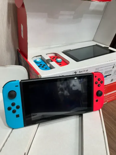 Nintendo Switch V2 Desbloq + Cartão 128GB | Jogos
