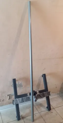 SUPORTE PARA TV MODELO PEDESTAL REGULÁVEL DE 32 A 60 POLEGADAS