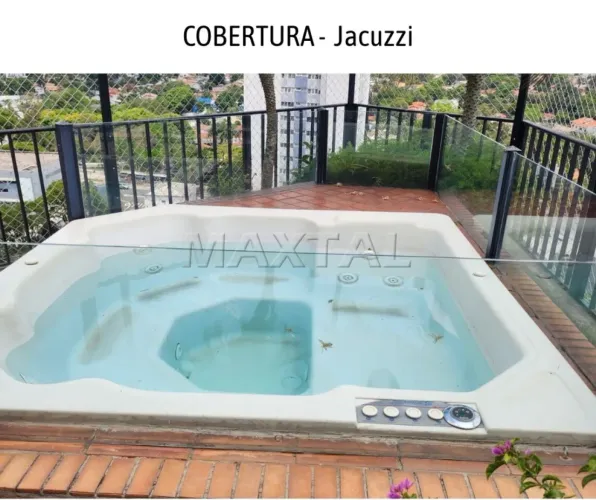Cobertura para locação de 270m², com 3 dormitórios, e 4 vagas, em Santo Amaro.