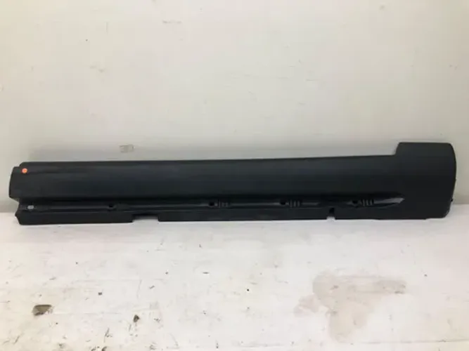 Spoiler Saia Lateral Dianteira Direita Volvo V70 00 06 Det Cinza-escuro