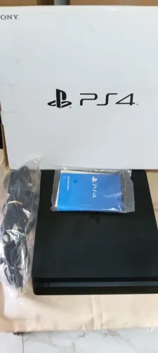 PS4 Slim 500GB + Jogos + Controle Compatível + Cabos