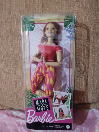 Barbie Made to move curvy ruiva lacrada